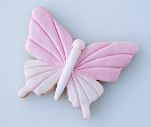 How to decorate a butterfly cookie